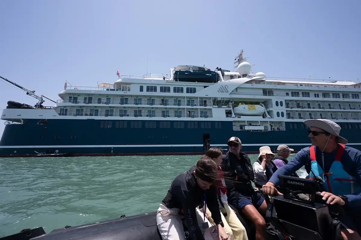 G SWAN Hellenic Schiff 0014